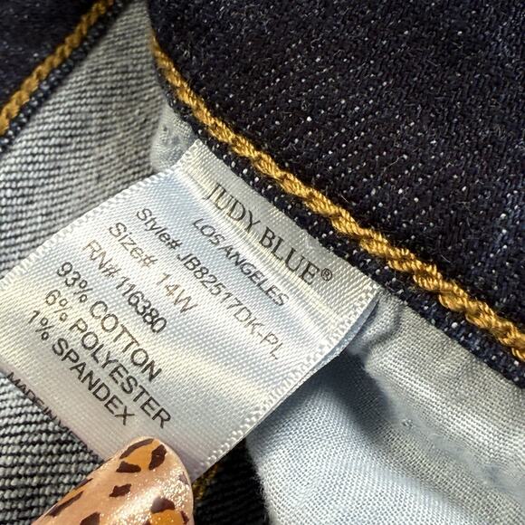 Judy Blue Sunday Chill High Rise Cropped Wide Leg Jeans Sz 14W Dark Wash Casual - Picture 6 of 9